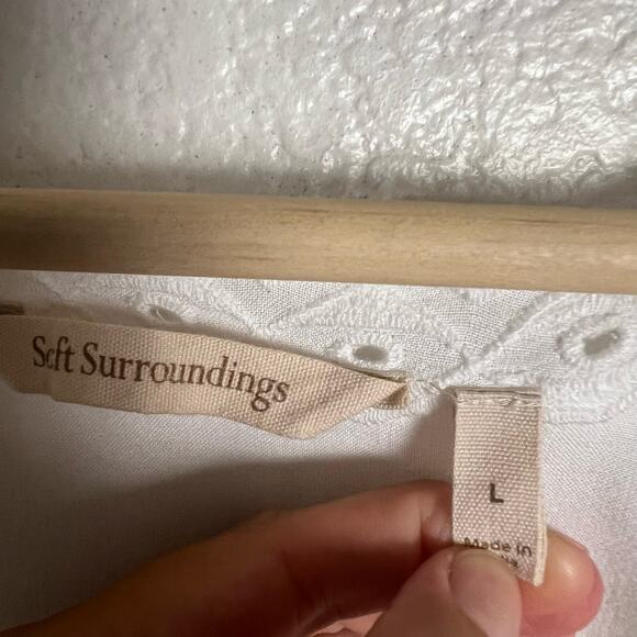 Soft Surroundings Melissani White Embroidered Eyelet Tunic Blouse Size Large - Picture 13 of 15